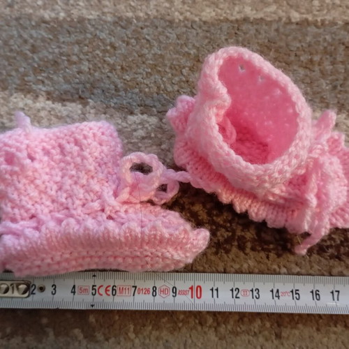 Baby booties set of 3 pairs new
