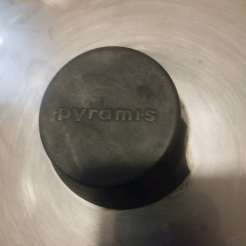 Pyramis stainless steel pot like new, 18/10 inox with handles