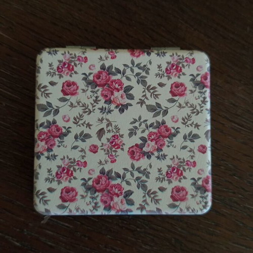 Compact Mirror new with pink roses