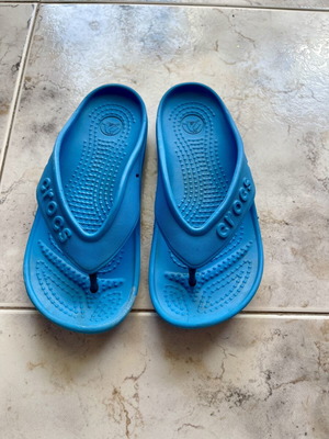 Crocs C12 σαγιονάρες σαν καινούργιο, νούμερο 29-30, μπλε