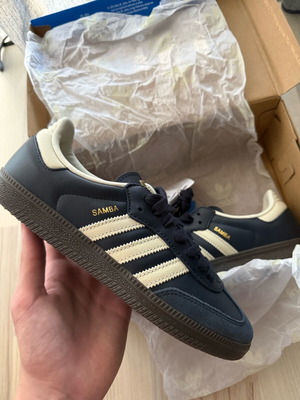 Adidas Samba sneakers new, size 38, black and blue