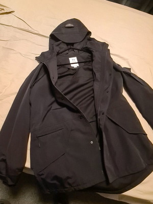 Y3 parka black like new, size M