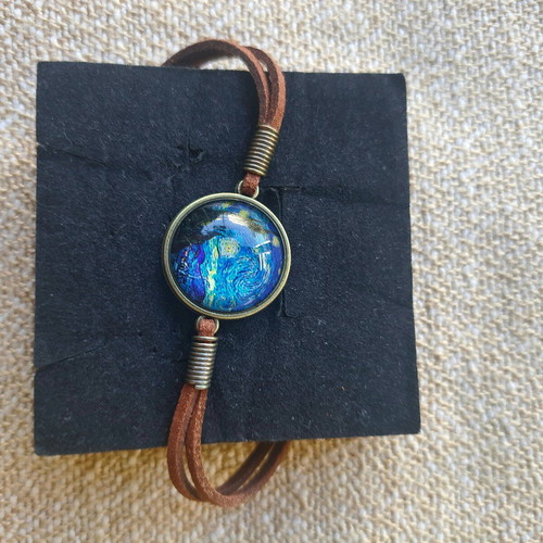 Van Gogh Starry Night Bracelet like new, multicolor with leather strap