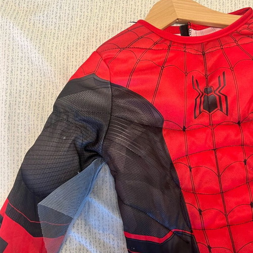 Spider-Man No Way Home V3 Deluxe Costume Medium like new, 5-6 years