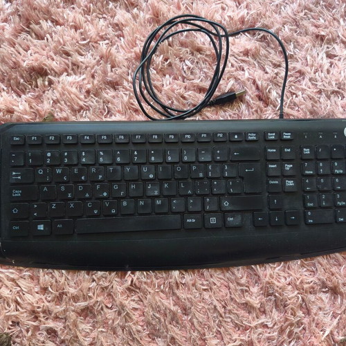 HP keyboard used for parts or repair