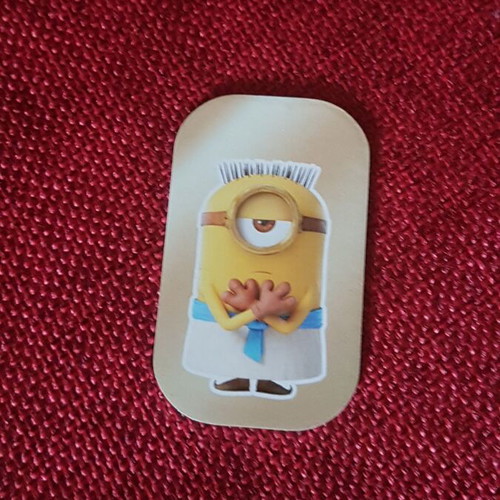 Minions metal tags like new, pack of 11 with rare GOLD tag