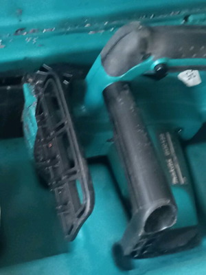 Makita battery chainsaw