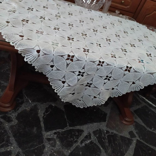 Knitted tablecloth new 1x1