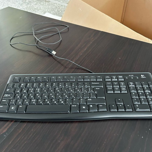 Logitech K120 USB Wired Keyboard like new, black