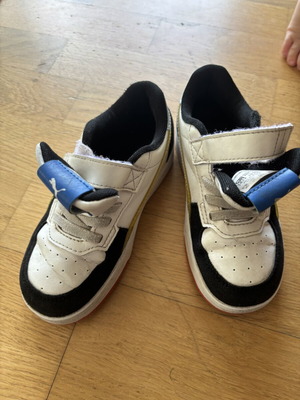 Puma παιδικά sneakers νούμερο 27 σαν καινούργιο
