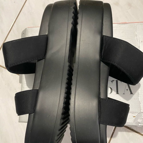 Voi Noi summer platforms like new, size 40, black