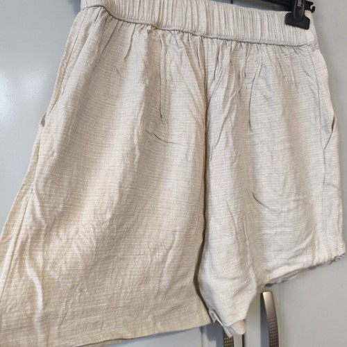 H&M High Rise Shorts Like New, Beige, Size M 38 10