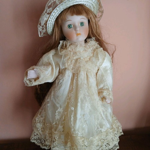 Heritage Mint Ltd 1988-1989 porcelain dolls pack of 3 used