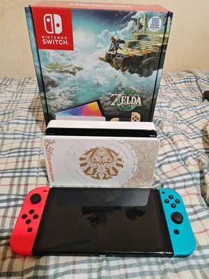 Nintendo Switch OLED Tears of the Kingdom Edition σαν καινούργιο με extras