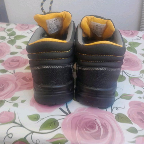4 Work Safety Boot Size 38 New Unworn