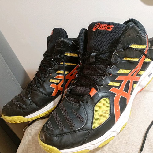 Asics men's shoes used, size 47, black and orange