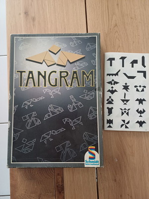 Schmidt International παιχνίδι tangram με 7 ξύλινα σχήματα και 800 σχέδια