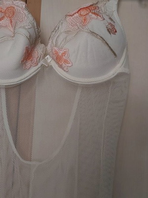 Νυχτικάκι Luna μέγεθος S μπεζ νέο με υπέροχο σχέδιο