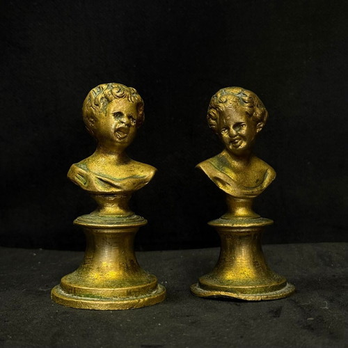 Set of two small decorative busts used, bronze effect