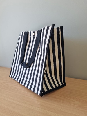 Striped straw handbag new, black and white