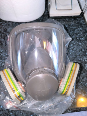 3M Μάσκα Ολόκληρου Προσώπου 6800 Γκρι medium σαν καινούργιο χωρίς φίλτρα με 3M Φίλτρα 2τμχ ABEK