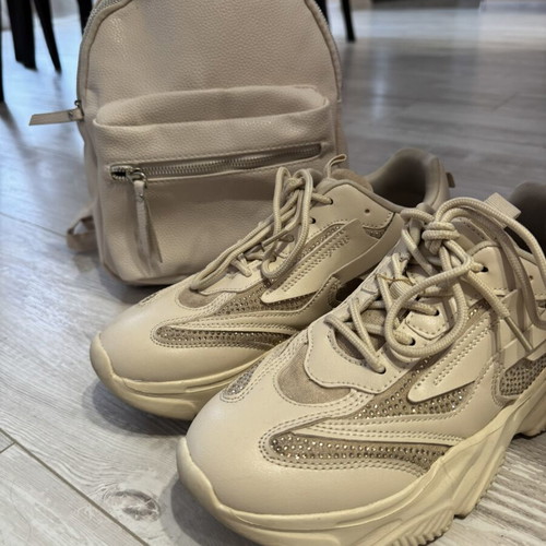 DeeZee sneakers with rhinestones, size 39