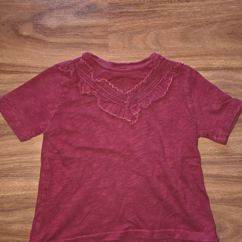 T-shirt pack of 7 for 2-3 years, like new, colorful brands
