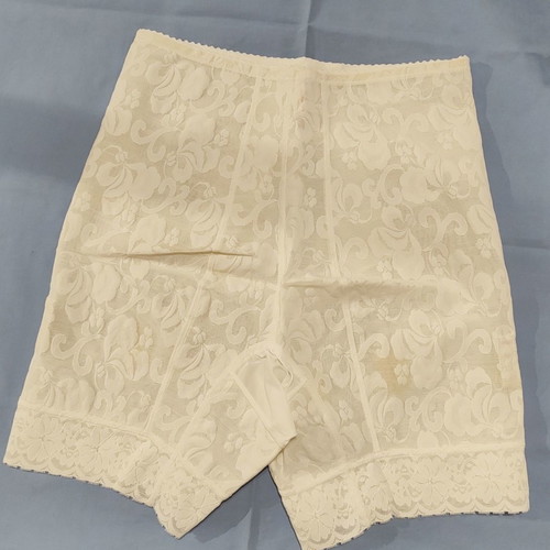 White latex new thigh and buttocks shaper