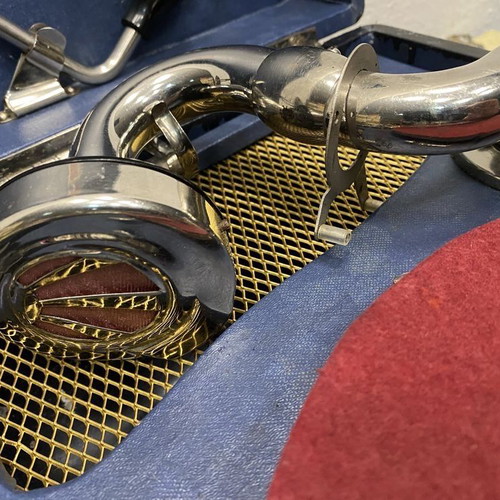 Old gramophone used with crank and over 20 spare needles