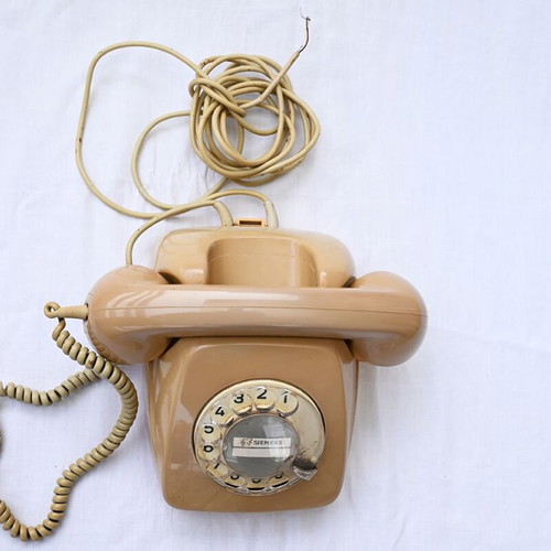 Siemens-FeTAp 611-2 tabletop telephone used, 1970s vintage