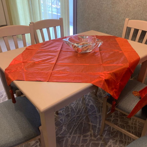 Set of square cloth, tablecloth and runner new