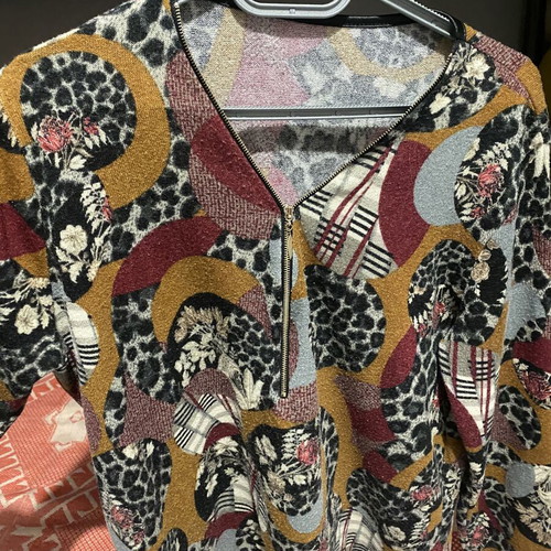 Women's long-sleeve blouse like new, size L