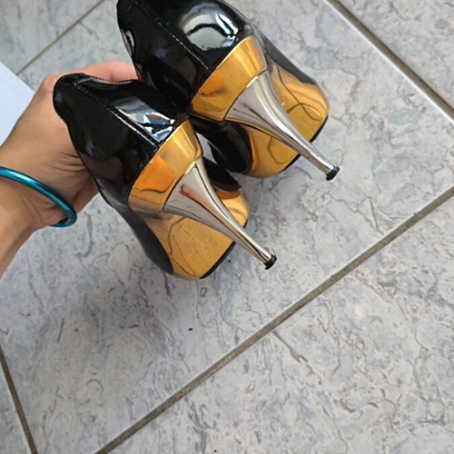 Black and gold pumps, size 37