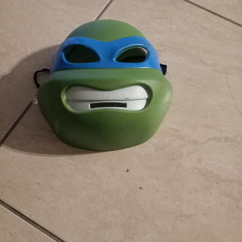 Plastic mask like new