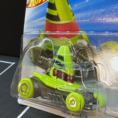 Hotwheels Treasure Hunt Cone Shaker new, sealed