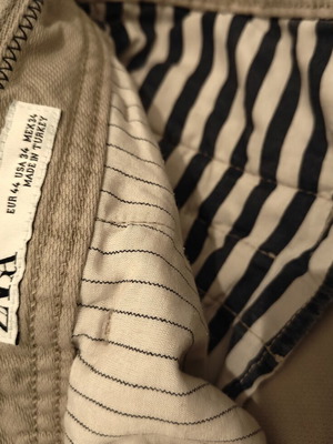 Zara men's beige chino pants size EU44 used