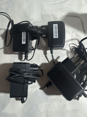Τροφοδοτικά 12V πακέτο 4, σαν καινούργιο