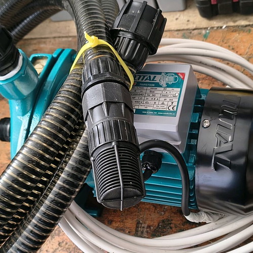 Water pump 1hp single-phase complete like new