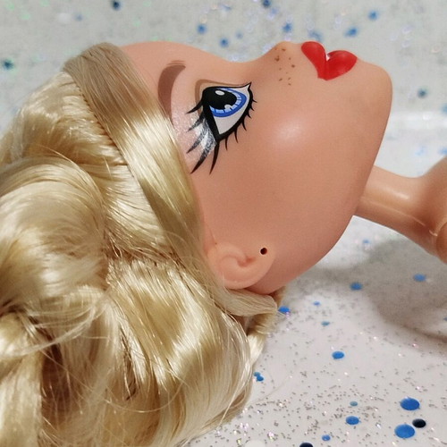 Bratz Study Abroad Cloe 2015 reboot doll used with flaws