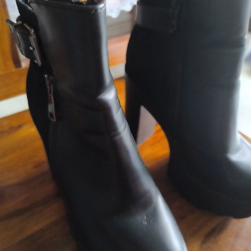 Sophi black boots size 37 like new