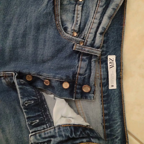 Zara jeans straight wide waist No 36 with buttons like new, blue