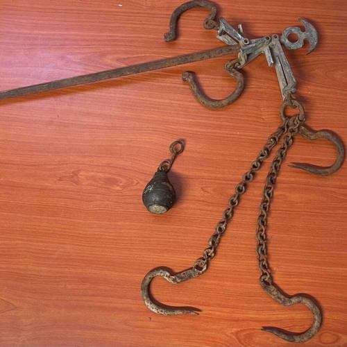 Old scale balance