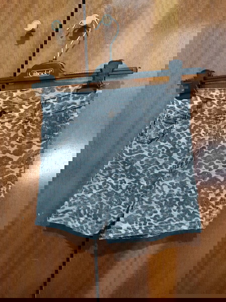 Ασπρόμαυρο λεοπαρ σορτσάκι small