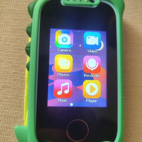 Children's mobile phone like new, green, camera up to 7.9 MPixel