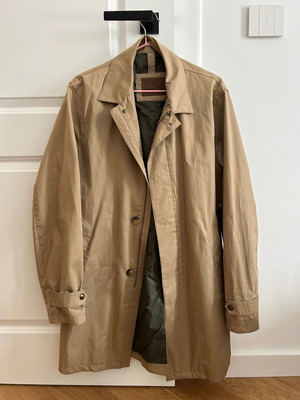 Massimo Dutti trench coat mens beige, like new, size M