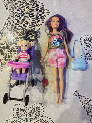 Barbie Skipper Babysitter doll used