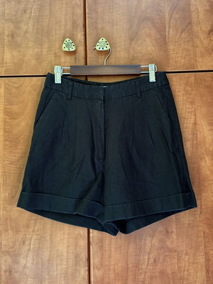 NA-KD linen shorts size 36, black