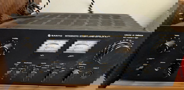 Sanyo DCA-411 1980