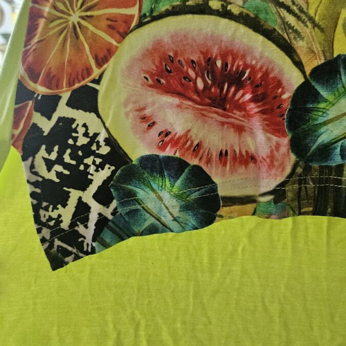 Colorful blouse with long sleeves, like new