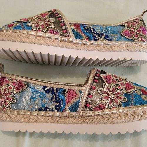 Migato women's espadrilles new, multicolor with embroidery, size 37